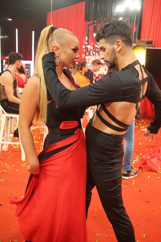 Танці з зірками